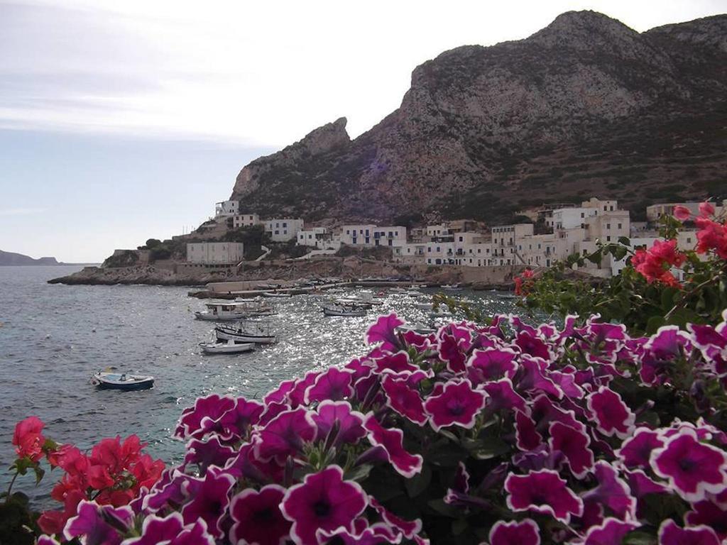 La Ninfea Bed and Breakfast Valderice Esterno foto